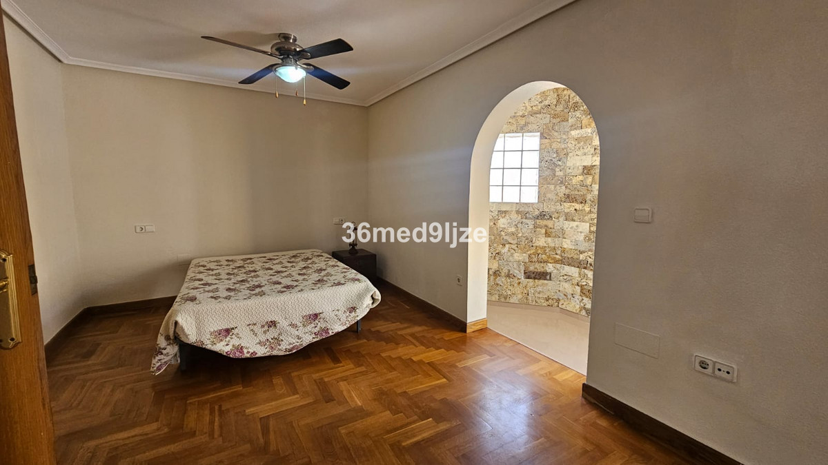 Se vende Villa - Chalet de 6 dormitorios en Costa Calida, Murcia, España