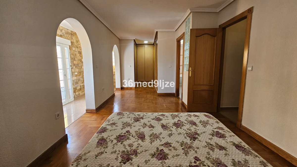 Se vende Villa - Chalet de 6 dormitorios en Costa Calida, Murcia, España
