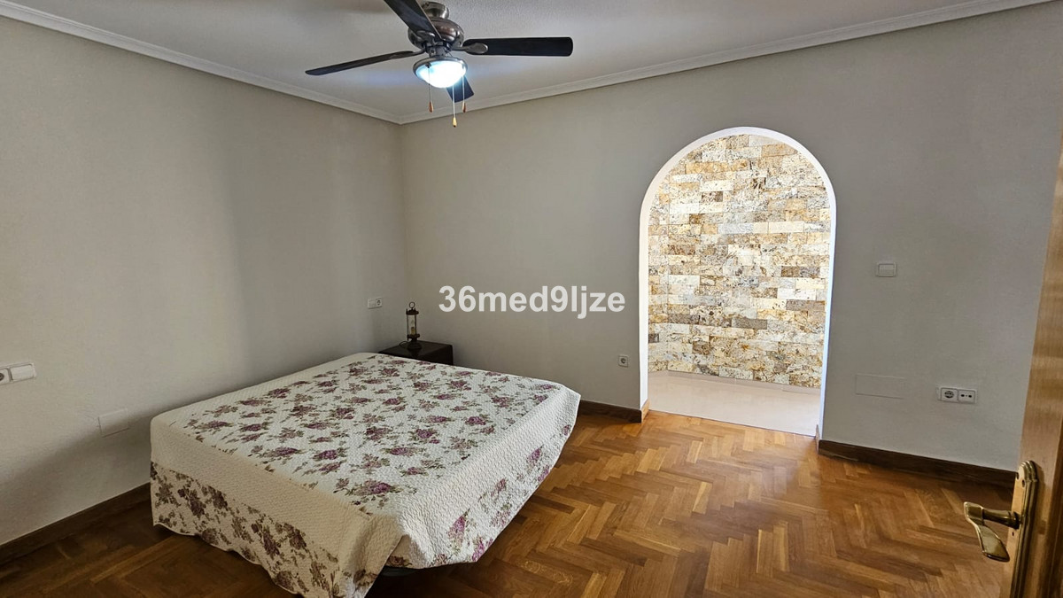 Se vende Villa - Chalet de 6 dormitorios en Costa Calida, Murcia, España