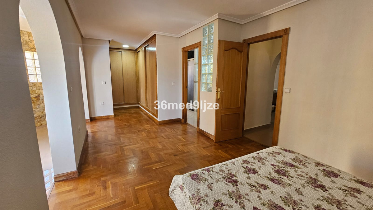 Se vende Villa - Chalet de 6 dormitorios en Costa Calida, Murcia, España