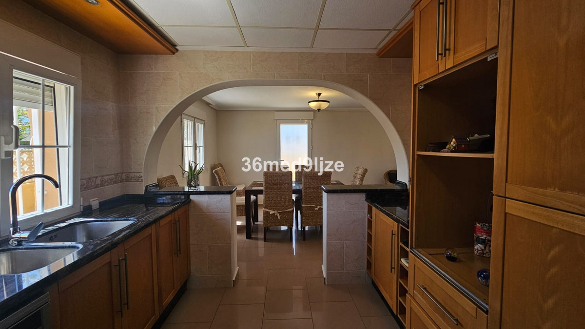 Se vende Villa - Chalet de 6 dormitorios en Costa Calida, Murcia, España