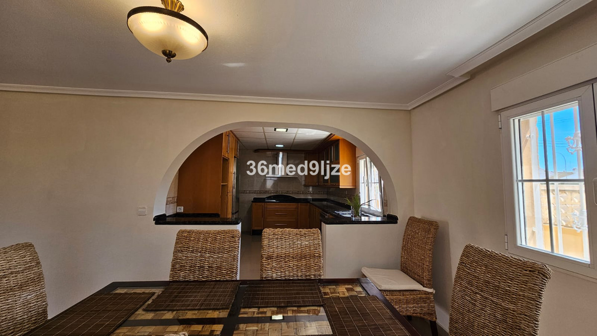Se vende Villa - Chalet de 6 dormitorios en Costa Calida, Murcia, España