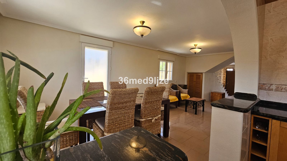 Se vende Villa - Chalet de 6 dormitorios en Costa Calida, Murcia, España