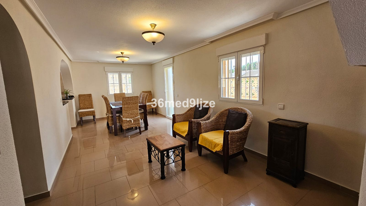 Se vende Villa - Chalet de 6 dormitorios en Costa Calida, Murcia, España