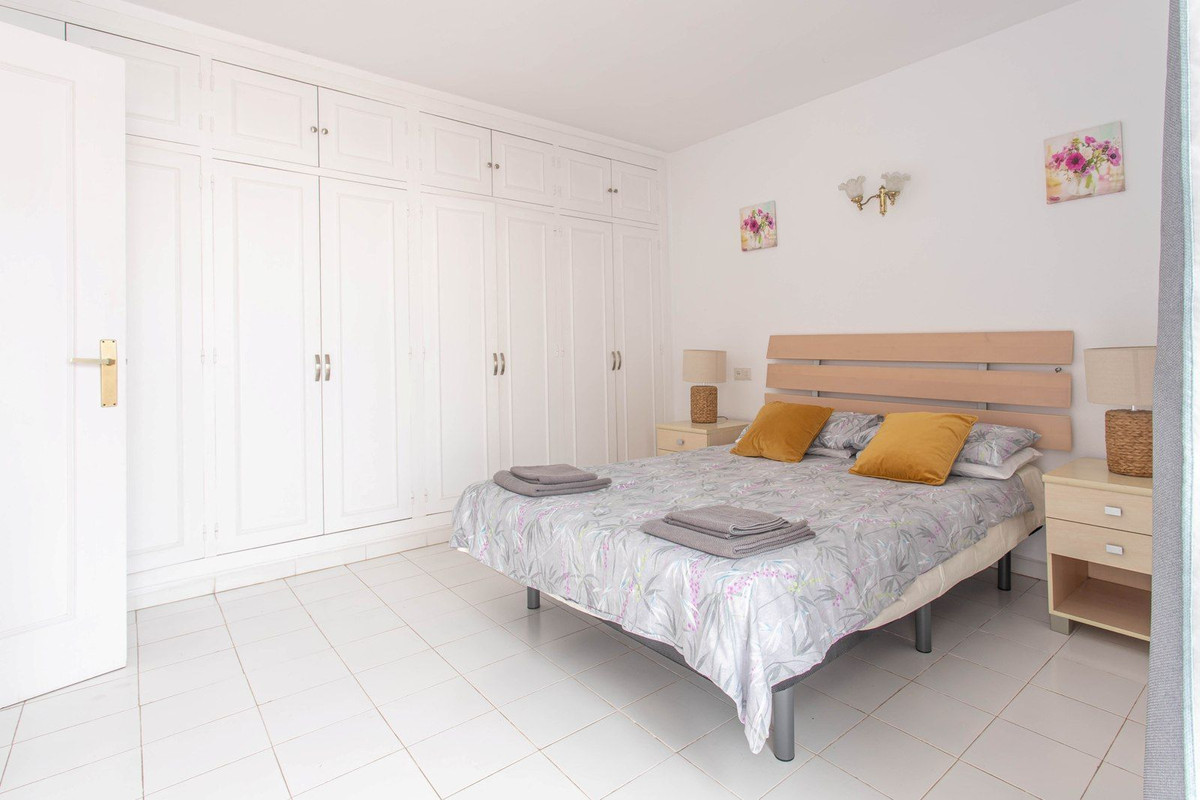 Se vende Pareada de 2 dormitorios en Costa Del Sol, Málaga, España