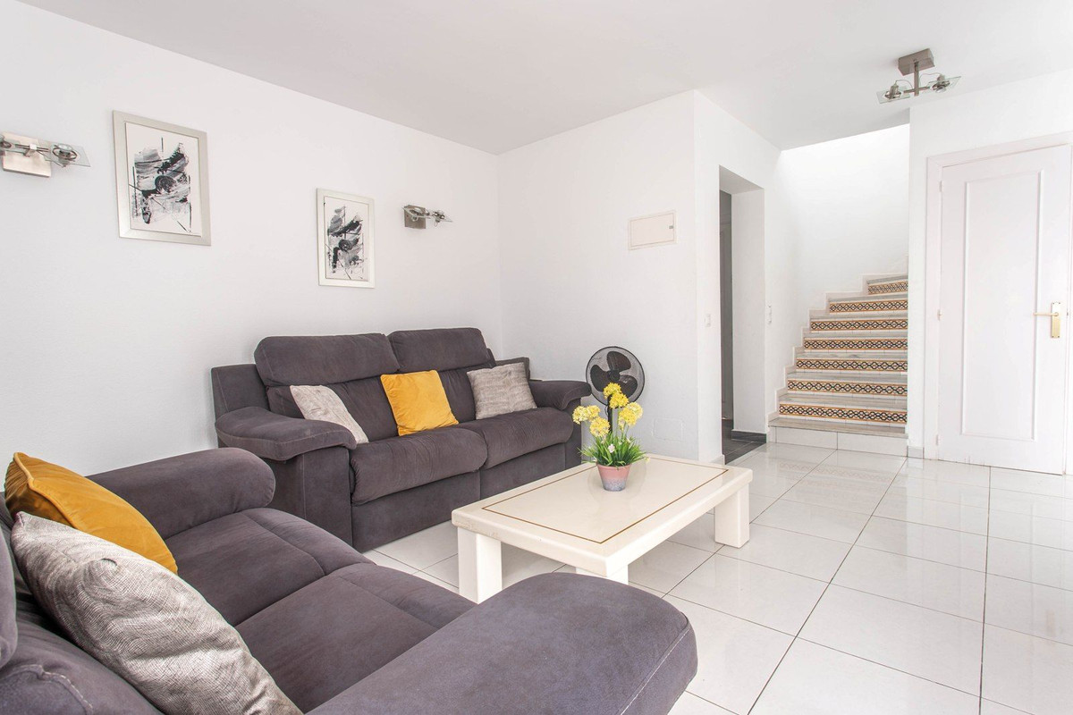 Se vende Pareada de 2 dormitorios en Costa Del Sol, Málaga, España