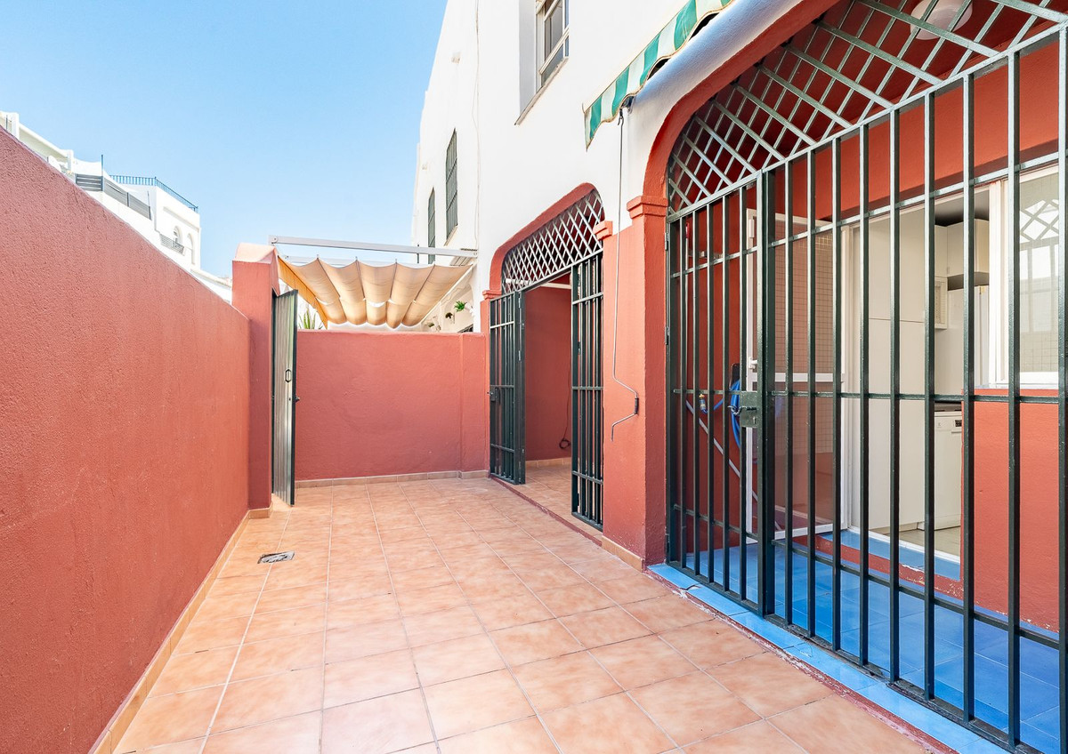 Se vende Pareada de 3 dormitorios en Costa Del Sol, Málaga, España