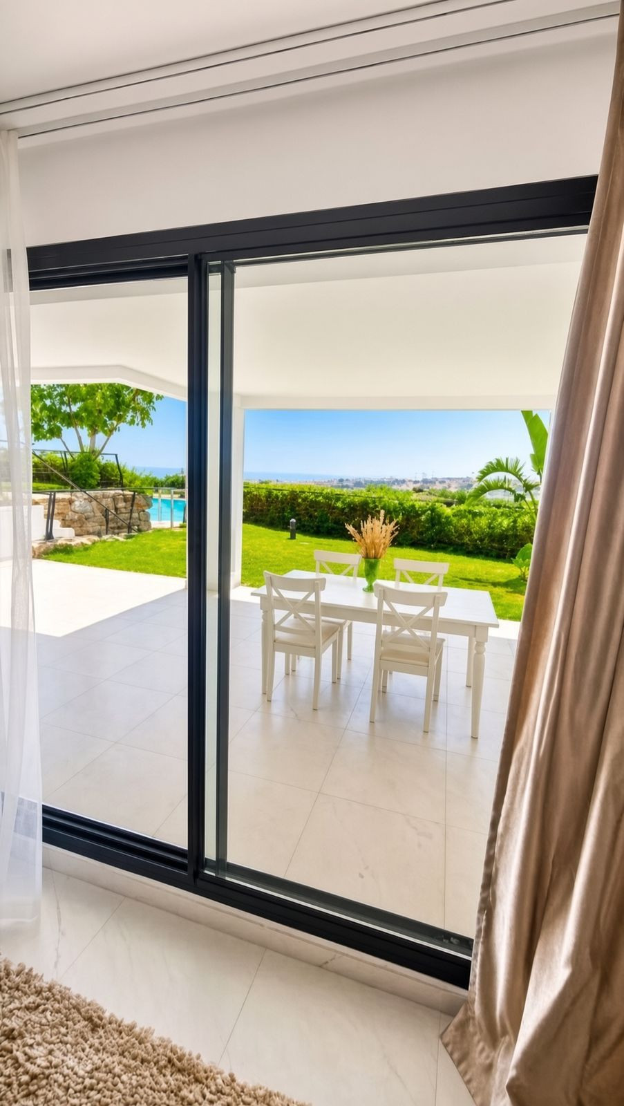 Se vende Apartamento Planta Baja de 2 dormitorios en Costa Del Sol, Málaga, España