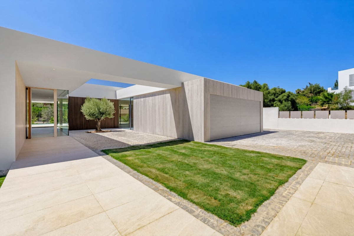 4 Bed Townhouse for sale in Sotogrande Alto Costa Del Sol, Cádiz, Spain
