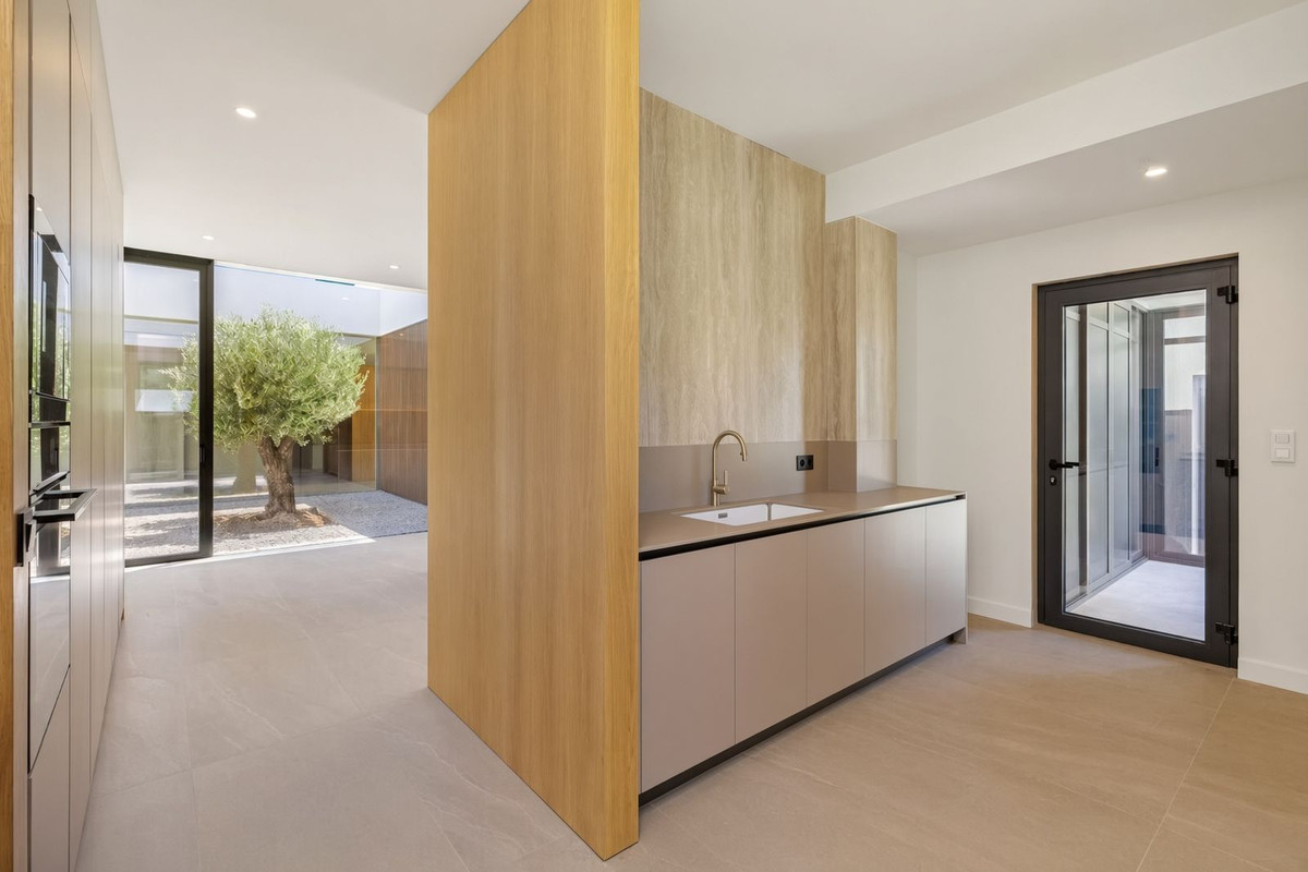 4 Bed Townhouse for sale in Sotogrande Alto Costa Del Sol, Cádiz, Spain
