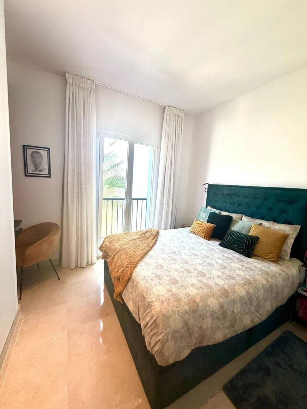 3 Bed Apartment for sale in El Paraiso Costa Del Sol, Málaga, Spain