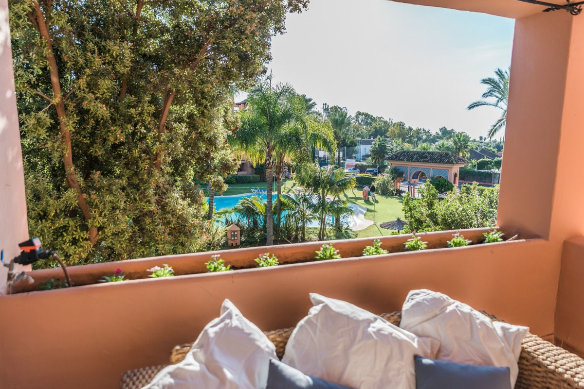 Se vende Apartamento Planta Media de 2 dormitorios en Costa Del Sol, Málaga, España