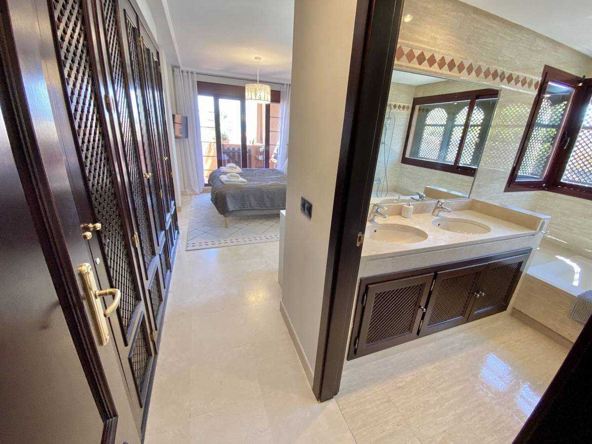 Se vende Apartamento Planta Baja de 2 dormitorios en Costa Del Sol, Málaga, España