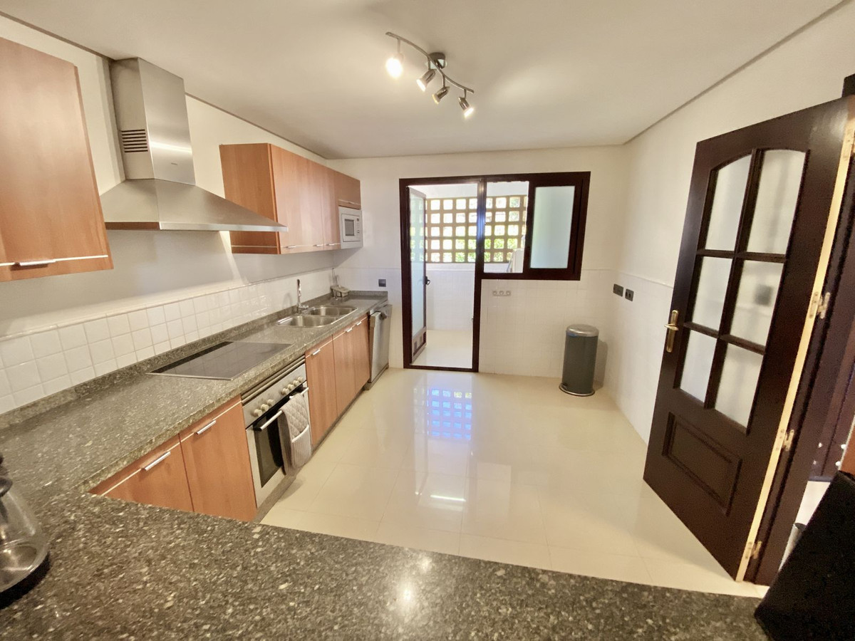 Se vende Apartamento Planta Baja de 2 dormitorios en Costa Del Sol, Málaga, España