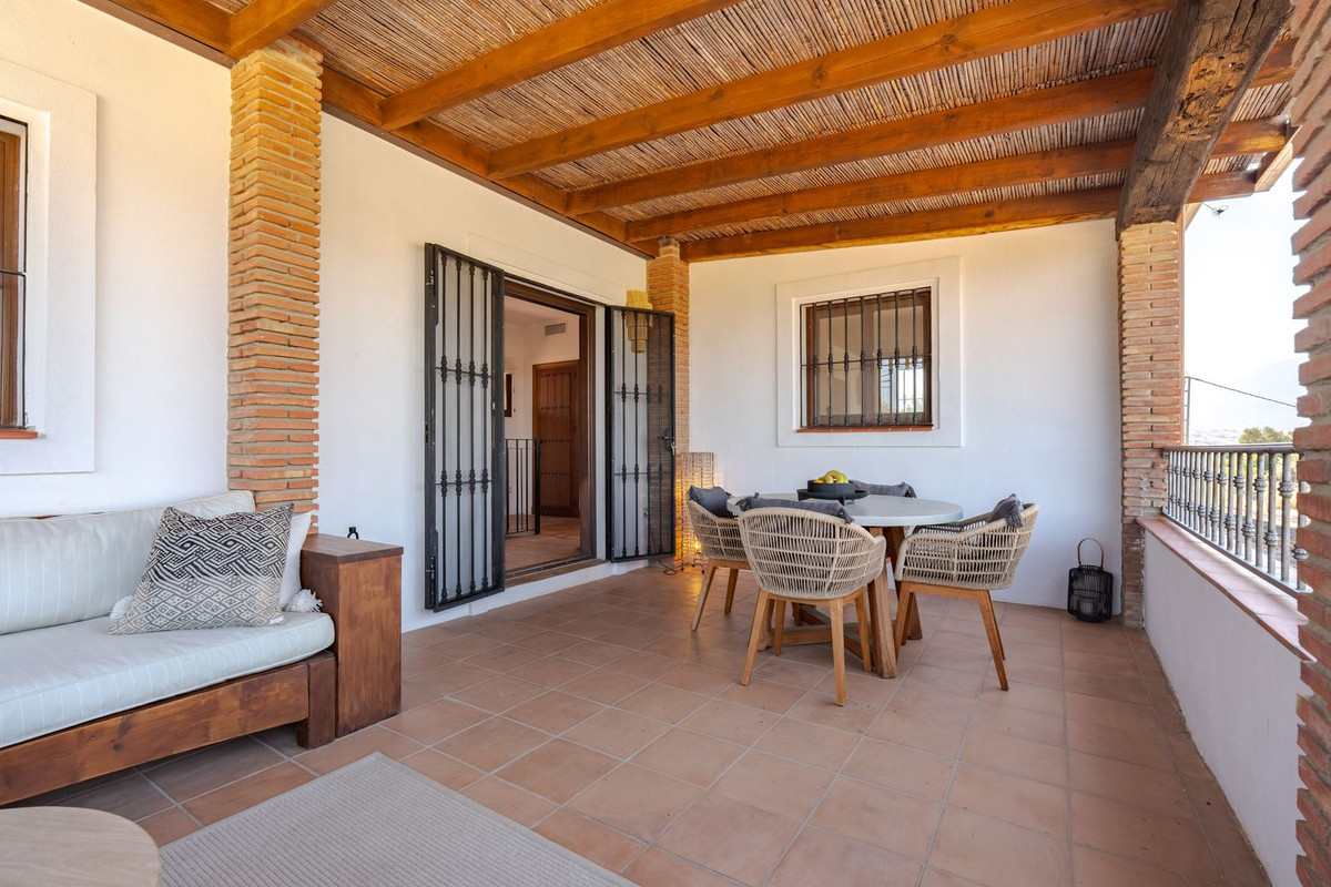 3 Bed Townhouse for sale in Coín Costa Del Sol, Málaga, Spain