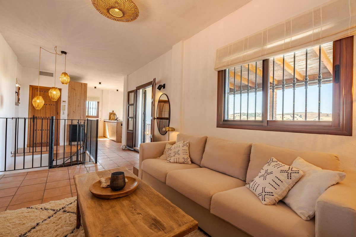 3 Bed Townhouse for sale in Coín Costa Del Sol, Málaga, Spain