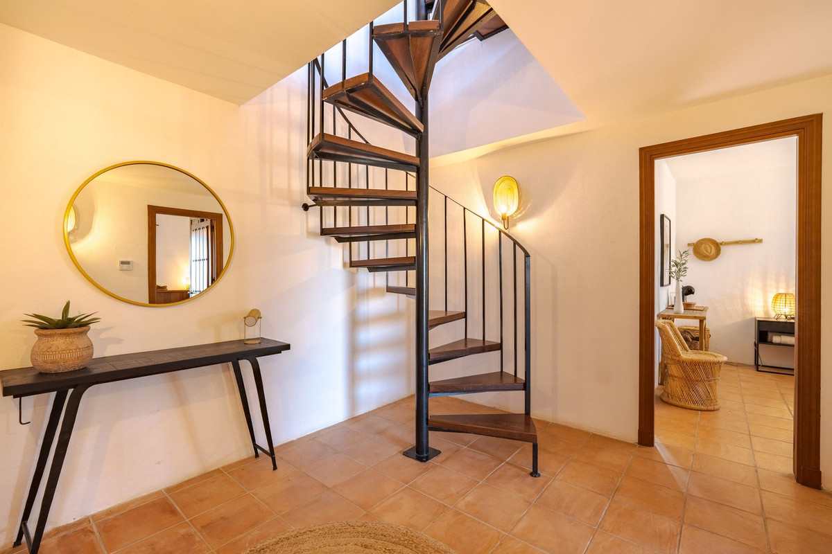 3 Bed Townhouse for sale in Coín Costa Del Sol, Málaga, Spain