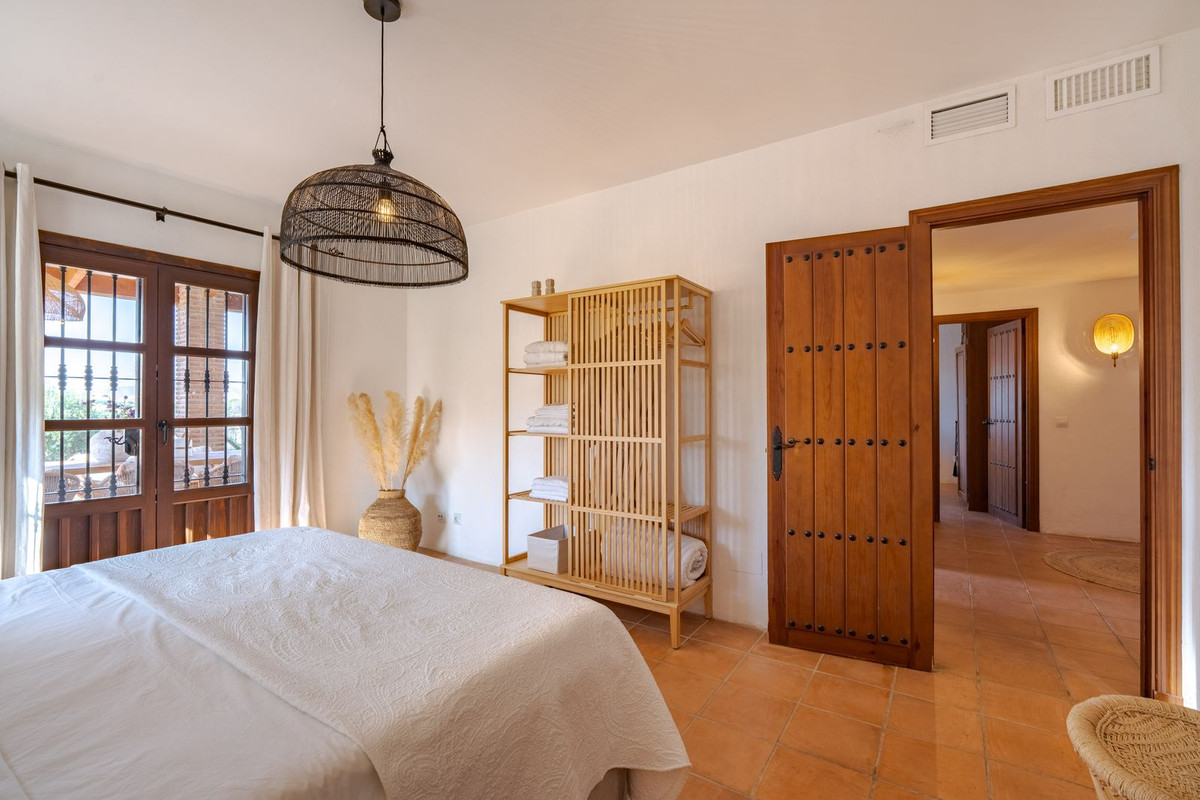 3 Bed Townhouse for sale in Coín Costa Del Sol, Málaga, Spain