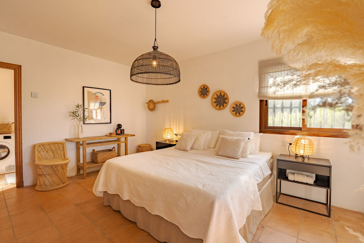3 Bed Townhouse for sale in Coín Costa Del Sol, Málaga, Spain