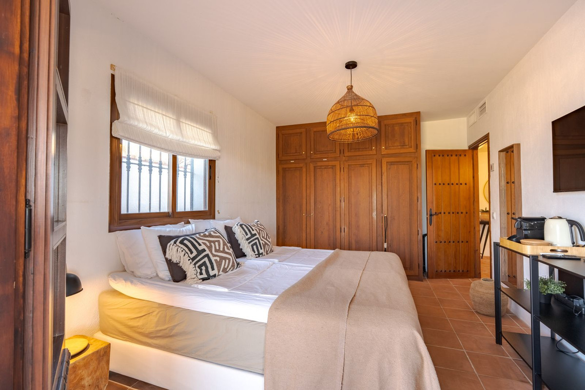 3 Bed Townhouse for sale in Coín Costa Del Sol, Málaga, Spain