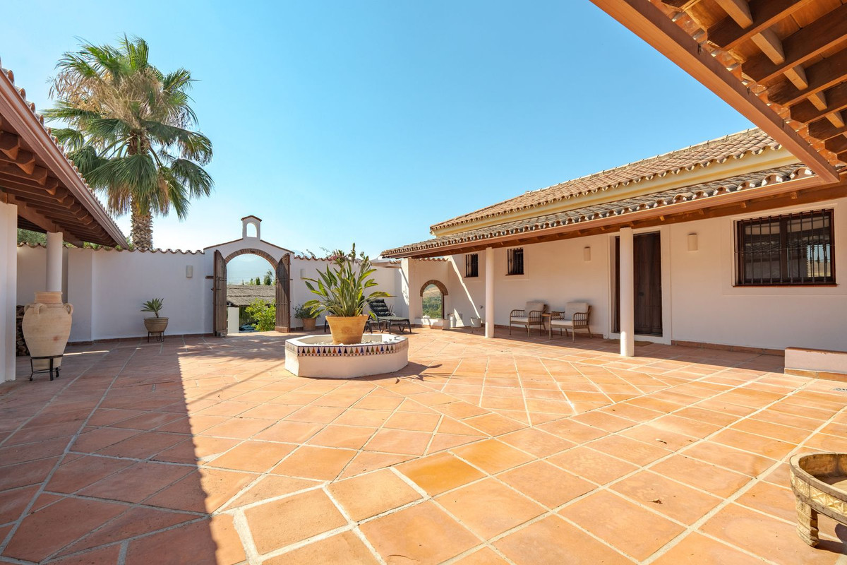 3 Bed Townhouse for sale in Coín Costa Del Sol, Málaga, Spain