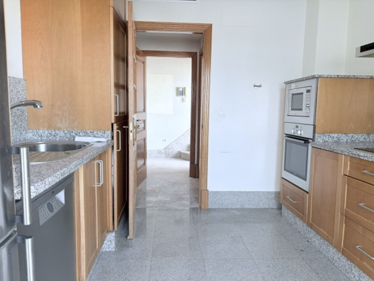 3 Bed Apartment for sale in Santa Clara Costa Del Sol, Málaga, Spain