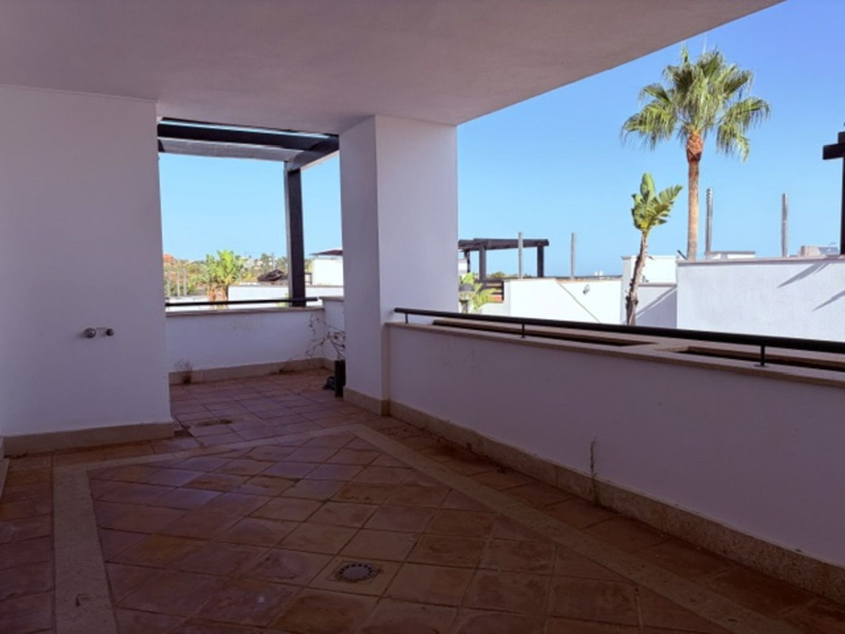 3 Bed Apartment for sale in Santa Clara Costa Del Sol, Málaga, Spain