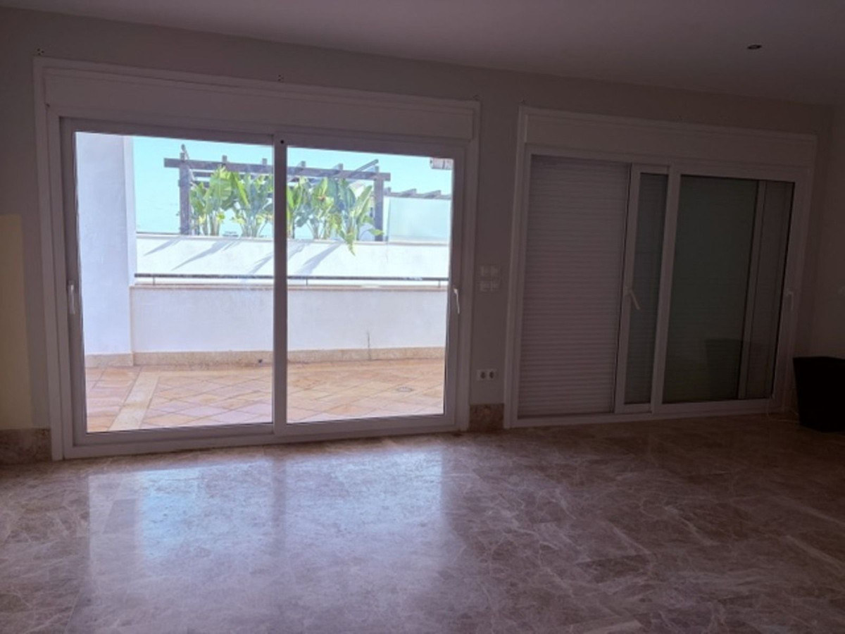 3 Bed Apartment for sale in Santa Clara Costa Del Sol, Málaga, Spain