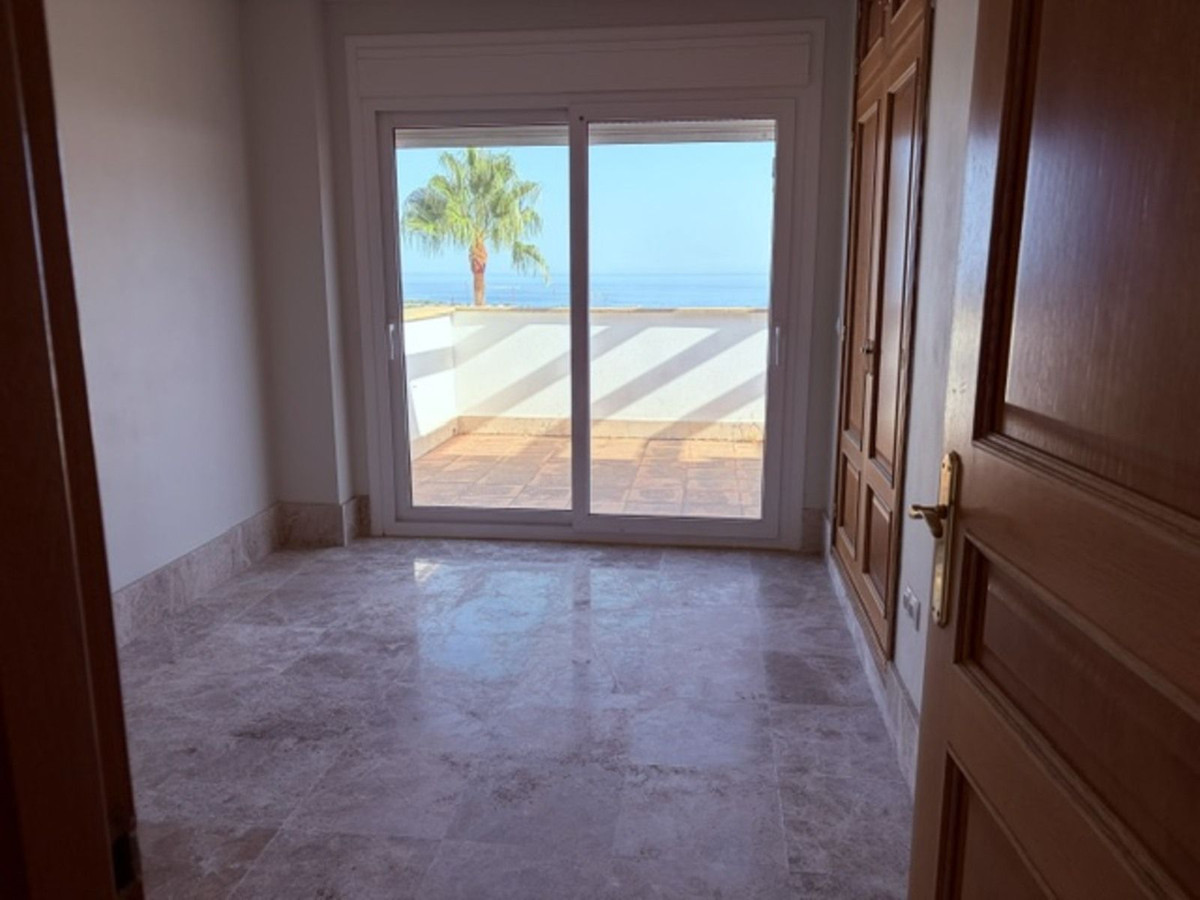 3 Bed Apartment for sale in Santa Clara Costa Del Sol, Málaga, Spain