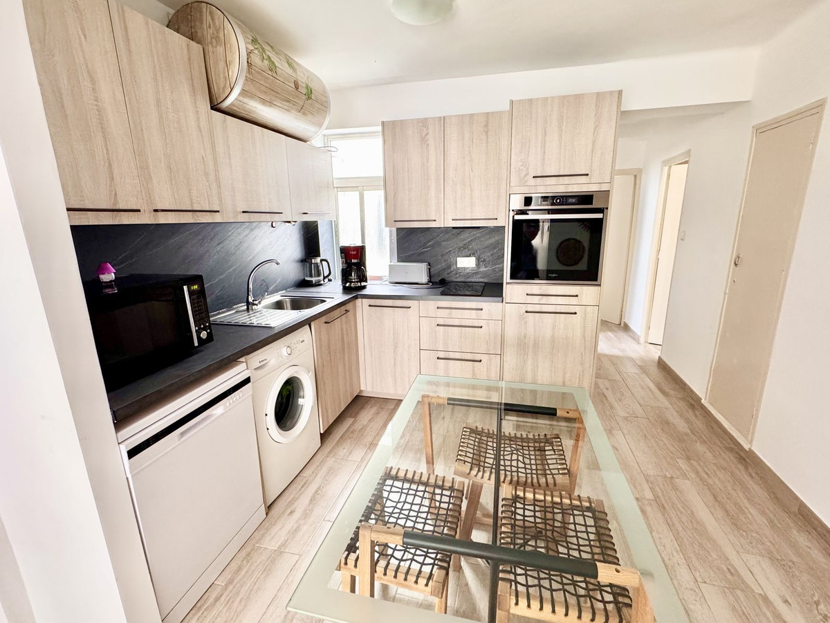 Se vende Apartamento Planta Media de 3 dormitorios en Costa Del Sol, Málaga, España