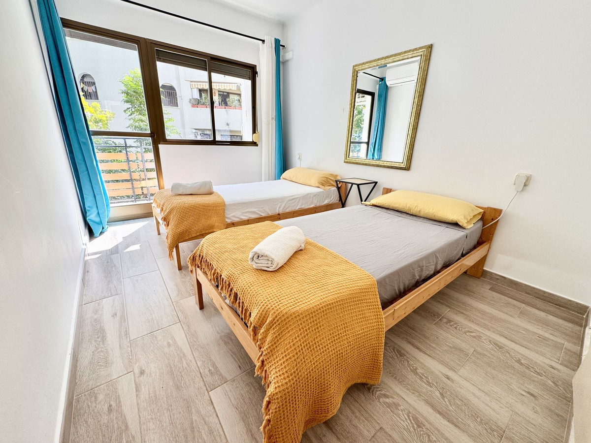 Se vende Apartamento Planta Media de 3 dormitorios en Costa Del Sol, Málaga, España