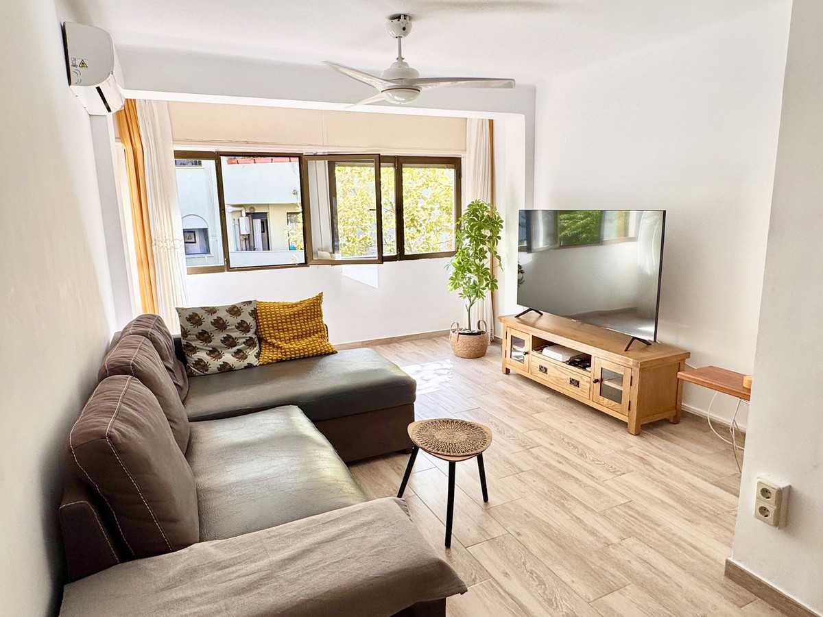Se vende Apartamento Planta Media de 3 dormitorios en Costa Del Sol, Málaga, España