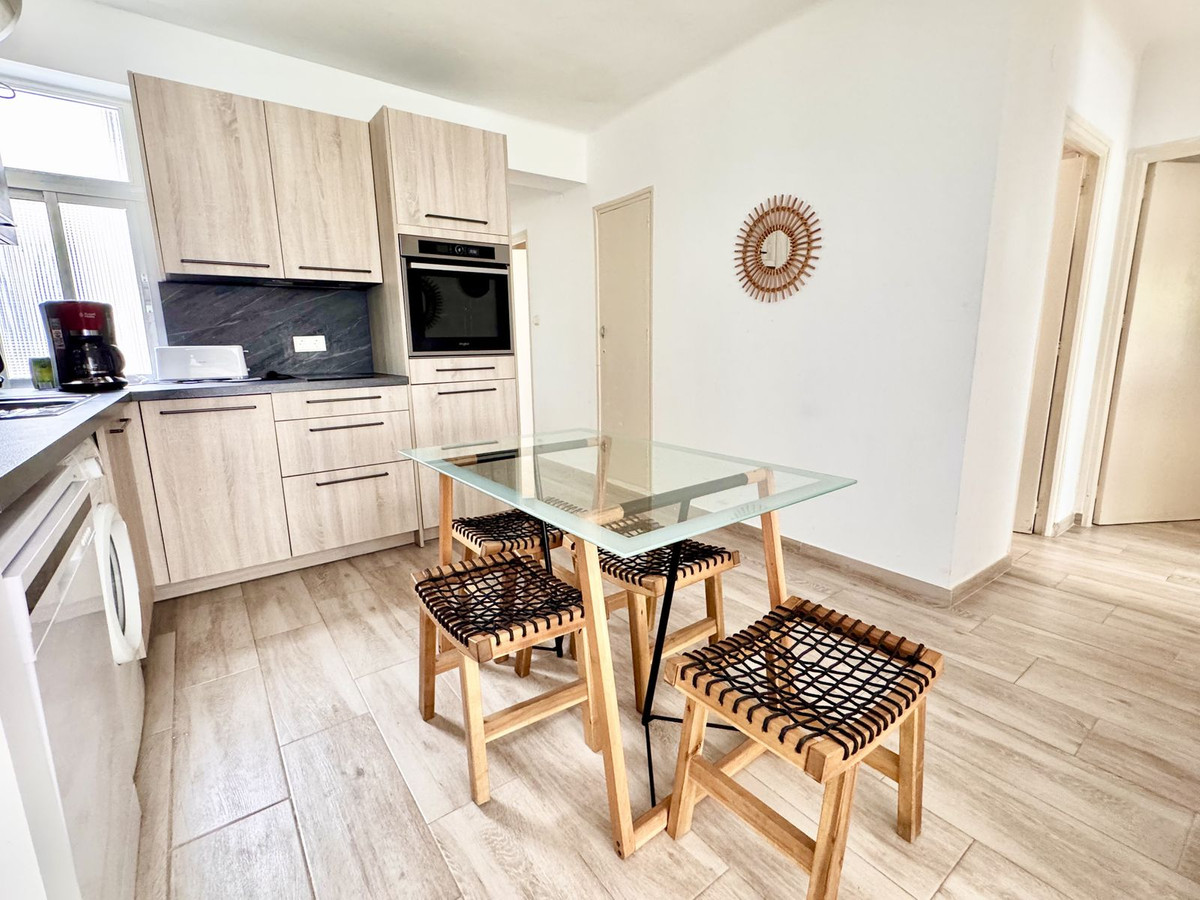 Se vende Apartamento Planta Media de 3 dormitorios en Costa Del Sol, Málaga, España