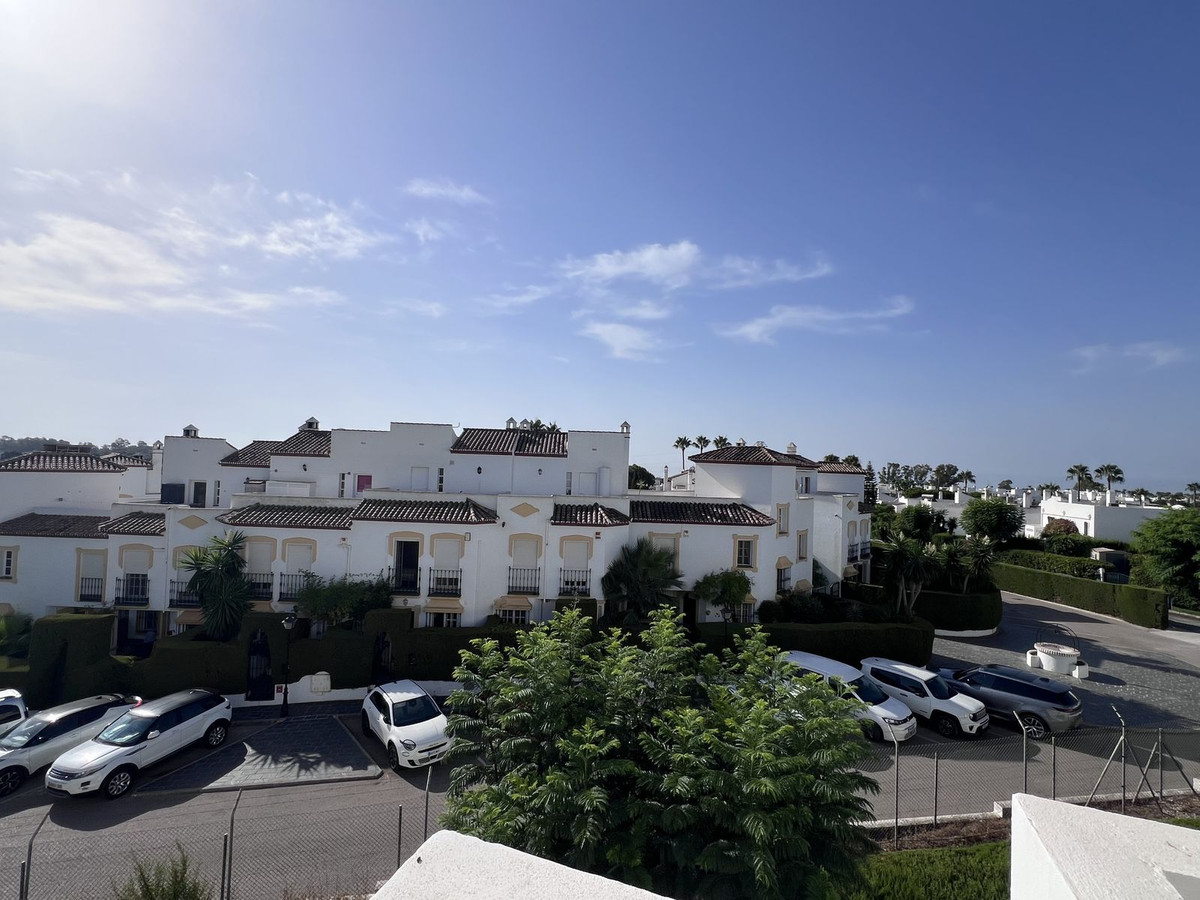 Se vende Apartamento Planta Media de 2 dormitorios en Costa Del Sol, Málaga, España