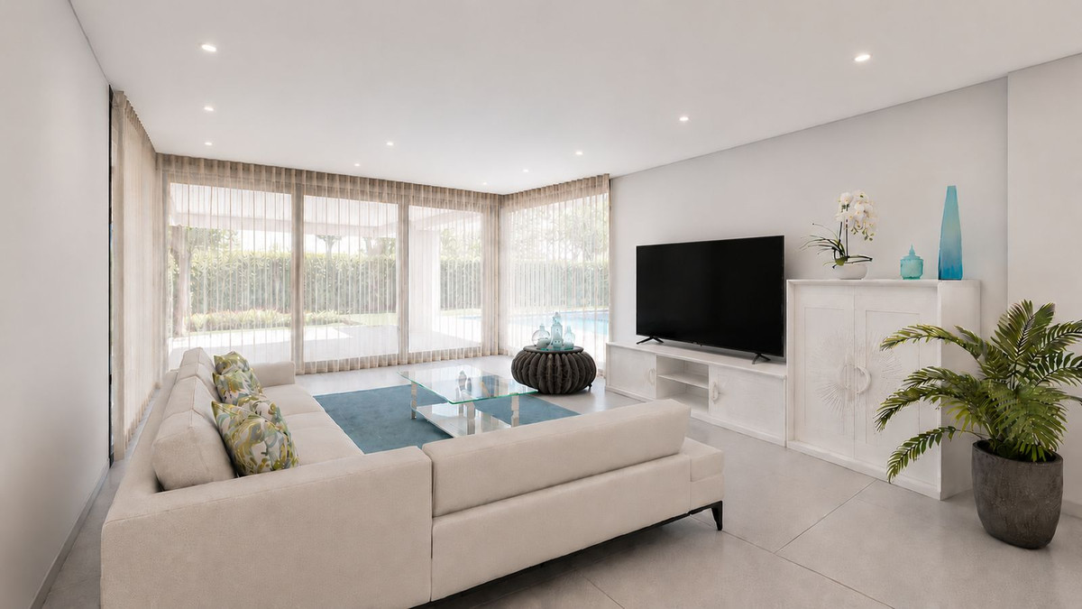 4 Bed Townhouse for sale in Estepona Costa Del Sol, Málaga, Spain