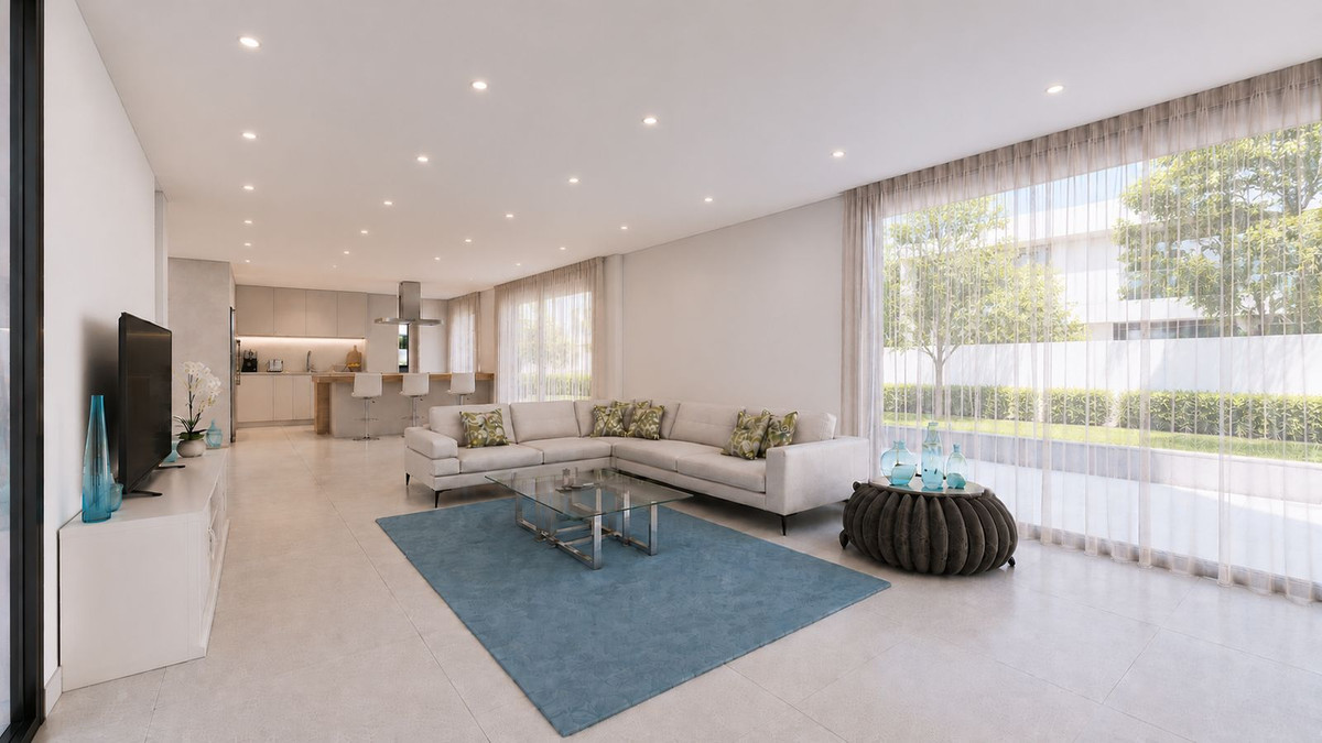 4 Bed Townhouse for sale in Estepona Costa Del Sol, Málaga, Spain
