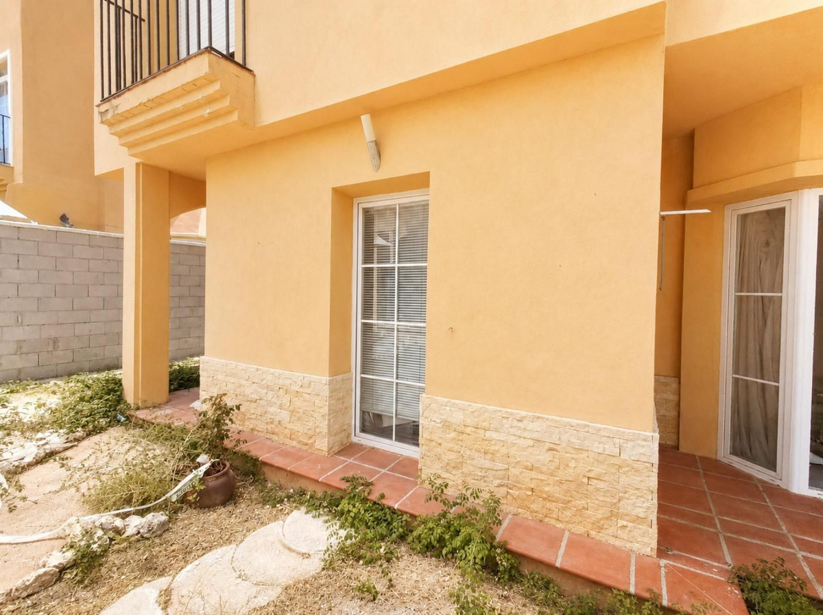 Se vende Villa - Chalet de 3 dormitorios en Costa Del Sol, Málaga, España