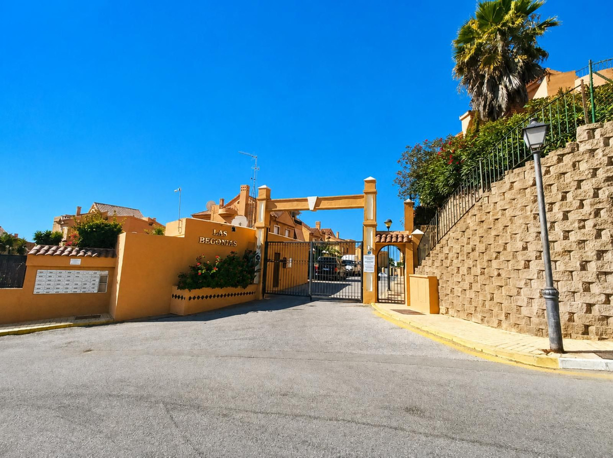 Se vende Villa - Chalet de 3 dormitorios en Costa Del Sol, Málaga, España