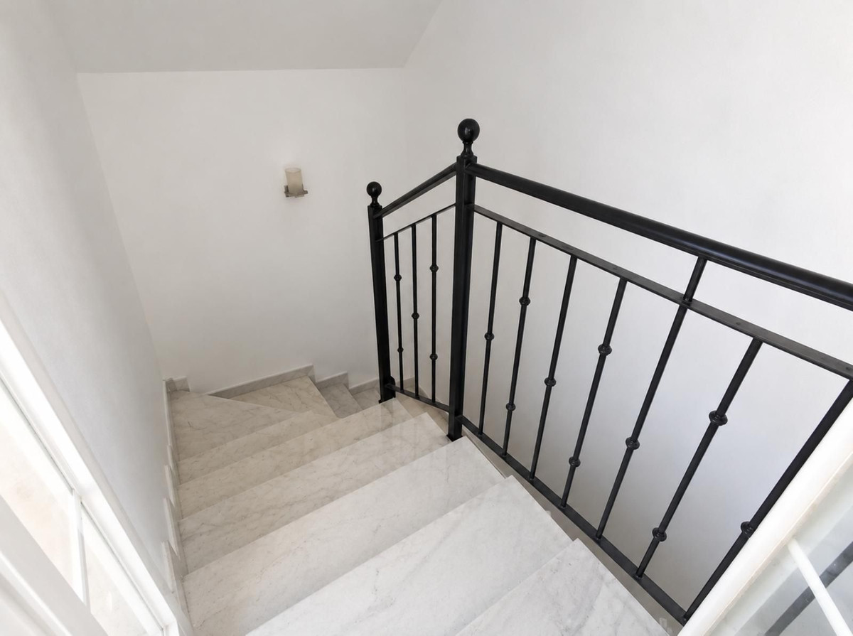 Se vende Villa - Chalet de 3 dormitorios en Costa Del Sol, Málaga, España