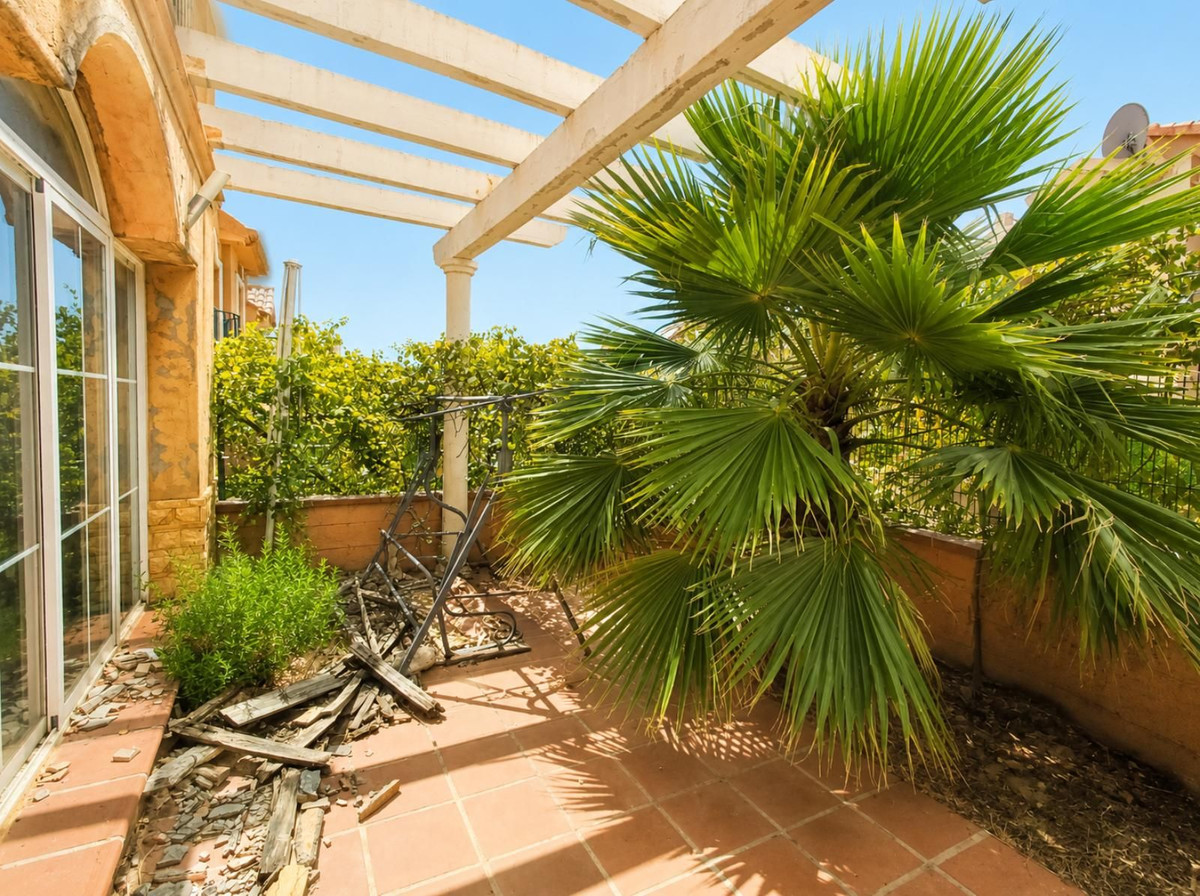 Se vende Villa - Chalet de 3 dormitorios en Costa Del Sol, Málaga, España