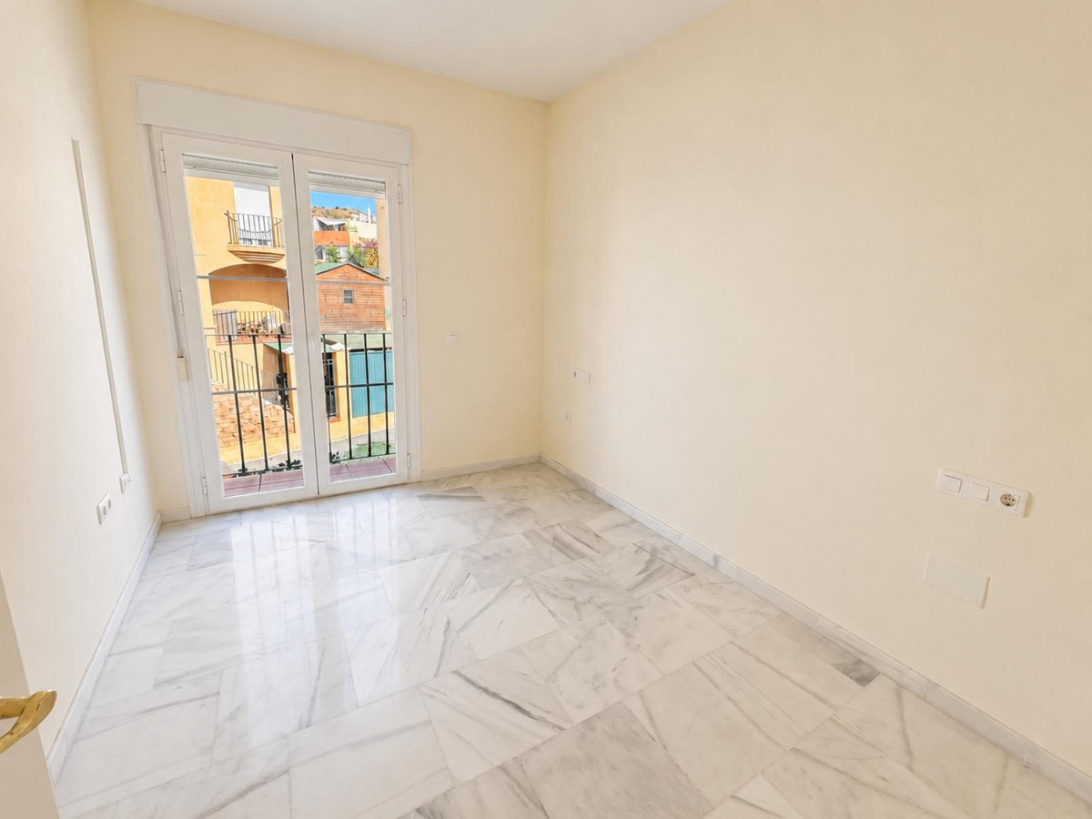 Se vende Villa - Chalet de 3 dormitorios en Costa Del Sol, Málaga, España
