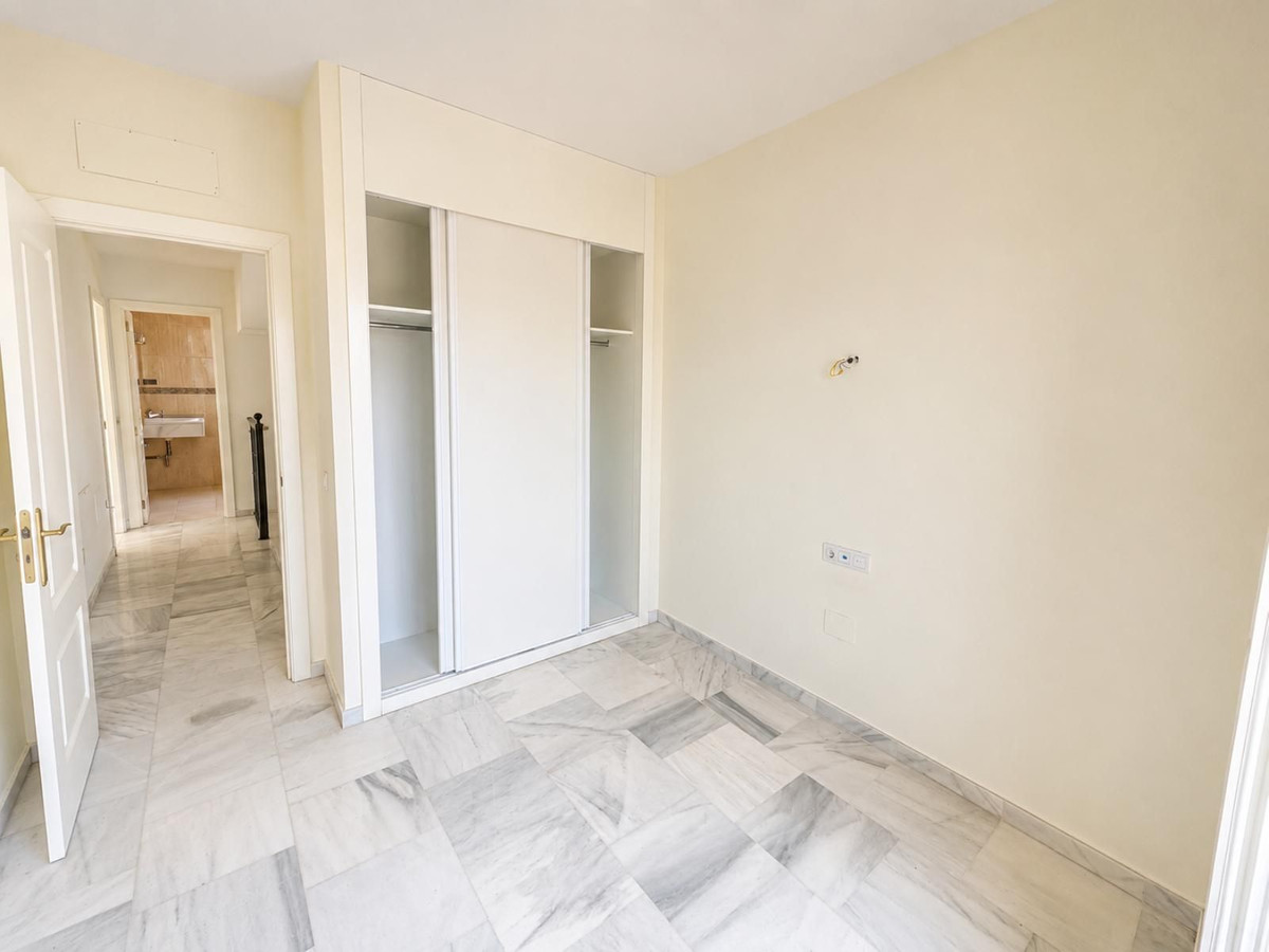 Se vende Villa - Chalet de 3 dormitorios en Costa Del Sol, Málaga, España