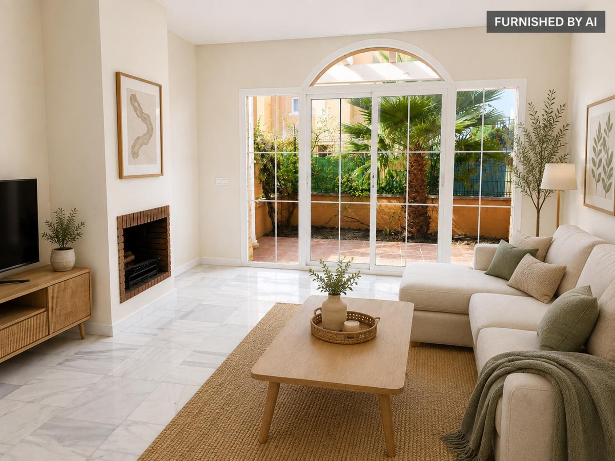Se vende Villa - Chalet de 3 dormitorios en Costa Del Sol, Málaga, España