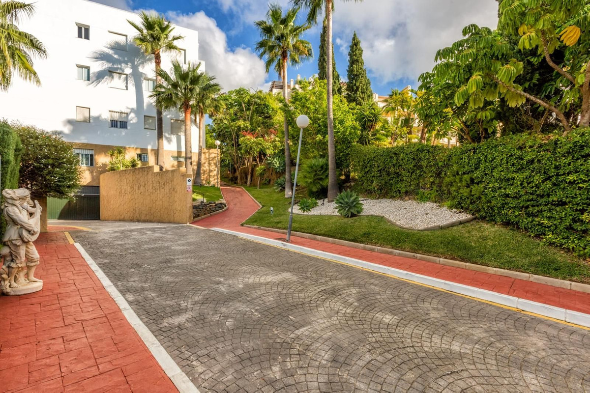 2 Bed Apartment for sale in Riviera Del Sol Costa Del Sol, Málaga, Spain