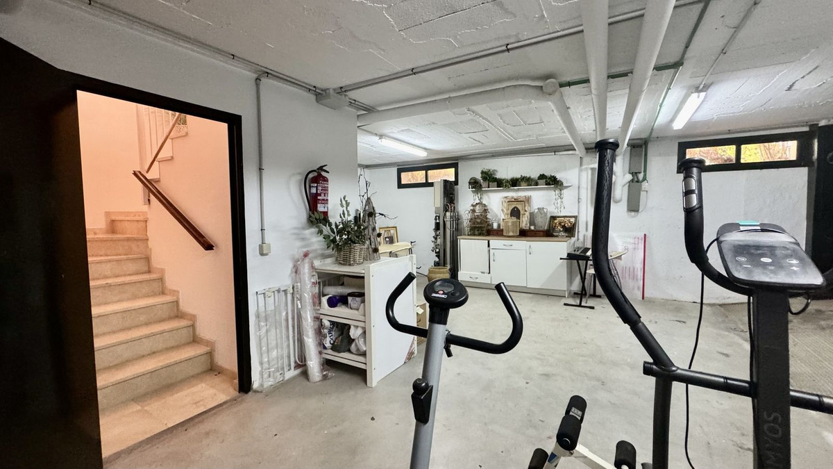 4 Bed Townhouse for sale in Arroyo De La Miel Costa Del Sol, Málaga, Spain