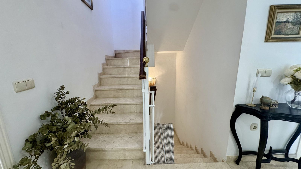 4 Bed Townhouse for sale in Arroyo De La Miel Costa Del Sol, Málaga, Spain