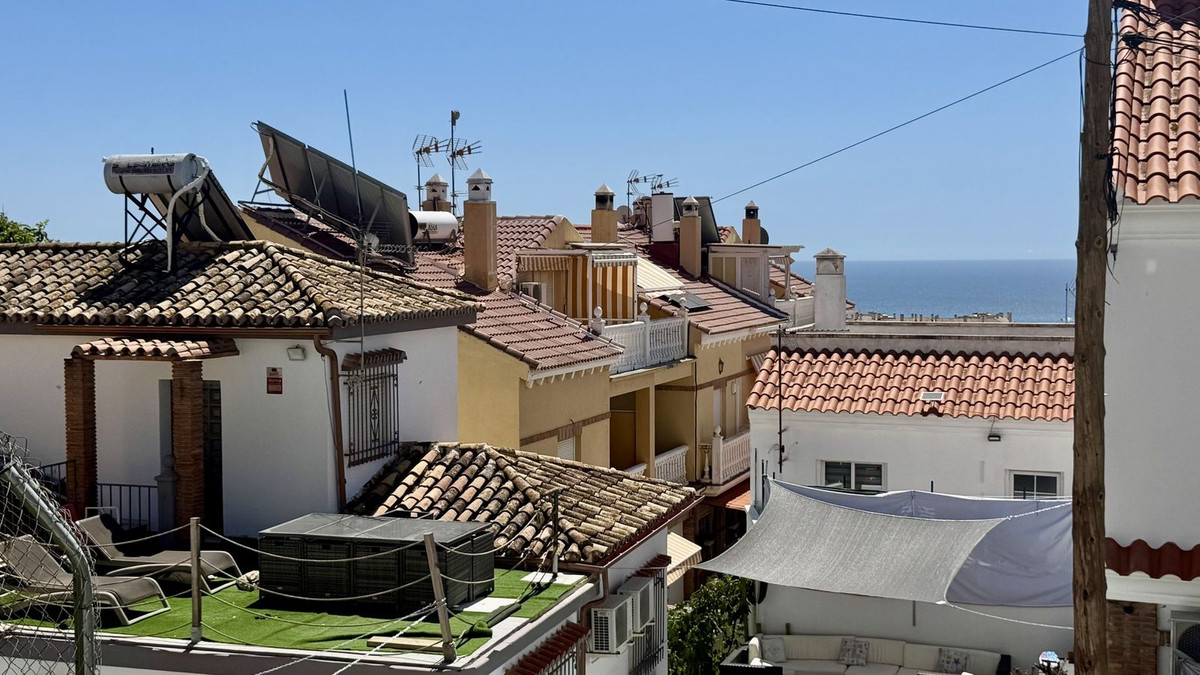 4 Bed Townhouse for sale in Arroyo De La Miel Costa Del Sol, Málaga, Spain