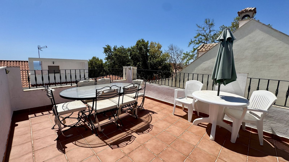 4 Bed Townhouse for sale in Arroyo De La Miel Costa Del Sol, Málaga, Spain