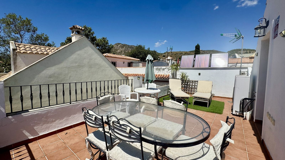 4 Bed Townhouse for sale in Arroyo De La Miel Costa Del Sol, Málaga, Spain