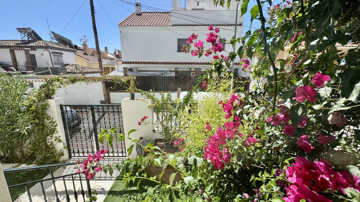 4 Bed Townhouse for sale in Arroyo De La Miel Costa Del Sol, Málaga, Spain